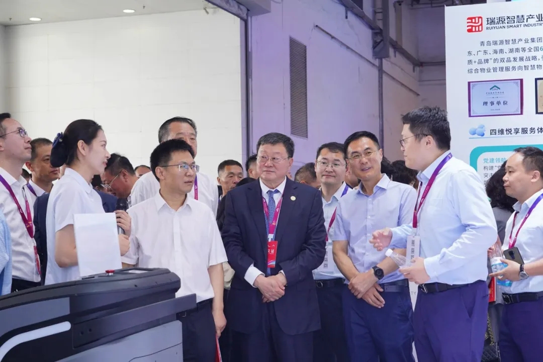 AI+機器人｜文達通股份攜“數(shù)智物業(yè)全鏈解決方案”亮相中國物博會